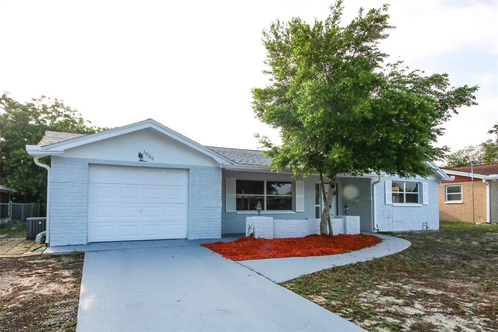 10740 OLDHAM ROAD PORT RICHEY, FL 34668