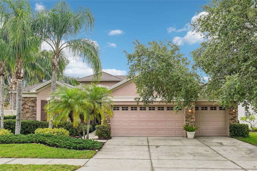 3228 STONEGATE FALLS DRIVE LAND O LAKES, FL 34638