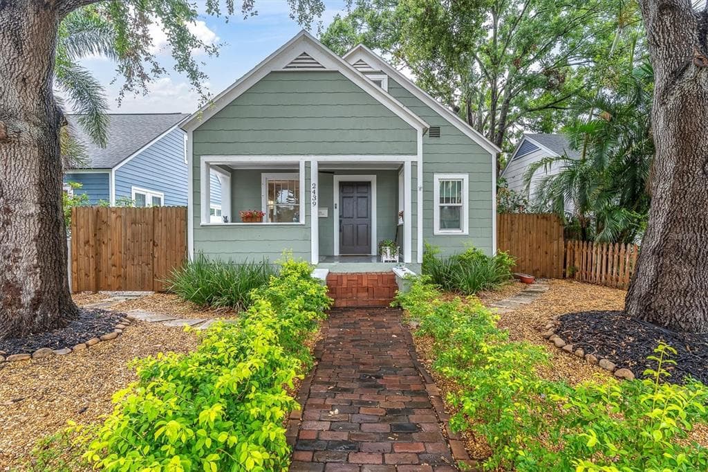 2439 6TH AVENUE N ST PETERSBURG, FL 33713