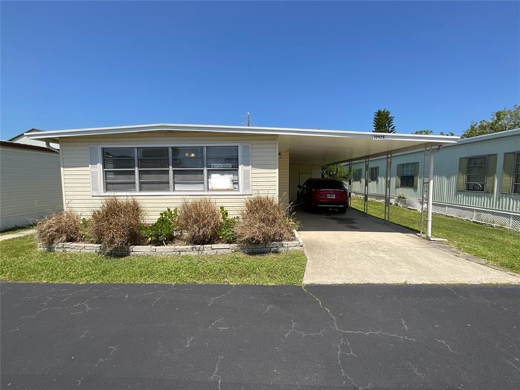10928 POPLAR STREET NE UNIT 106 ST PETERSBURG, FL 33716