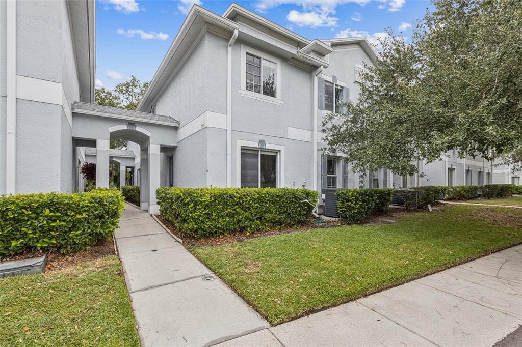 7410 E BANK DRIVE TAMPA, FL 33617