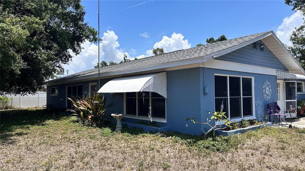 5719 13TH STREET E BRADENTON, FL 34203
