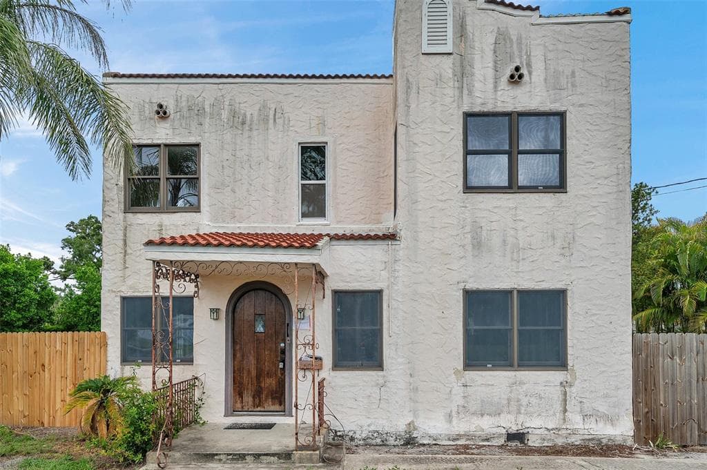 4900 ALCAZAR WAY S ST PETERSBURG, FL 33712