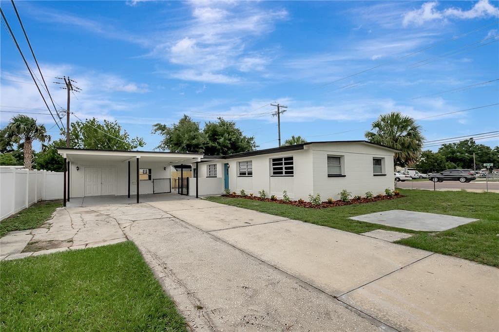 7524 TIDEWATER TRAIL TAMPA, FL 33619