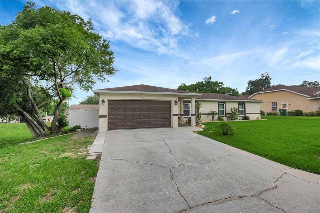 5015 SUMMER HILL DRIVE ZEPHYRHILLS, FL 33542