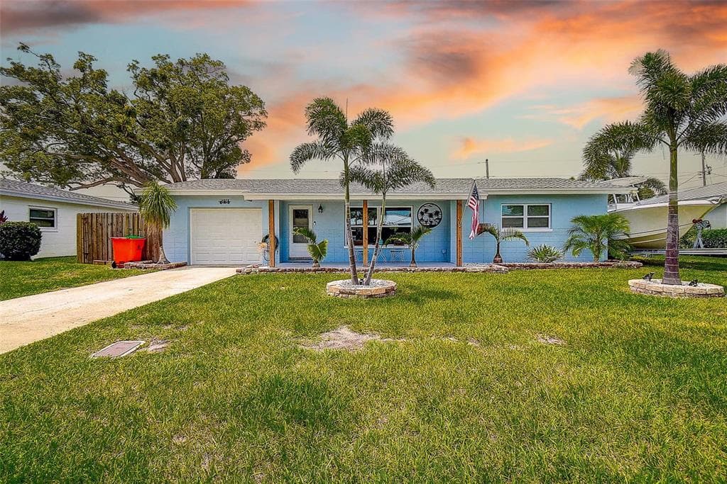 13978 BARBADOS DRIVE SEMINOLE, FL 33776