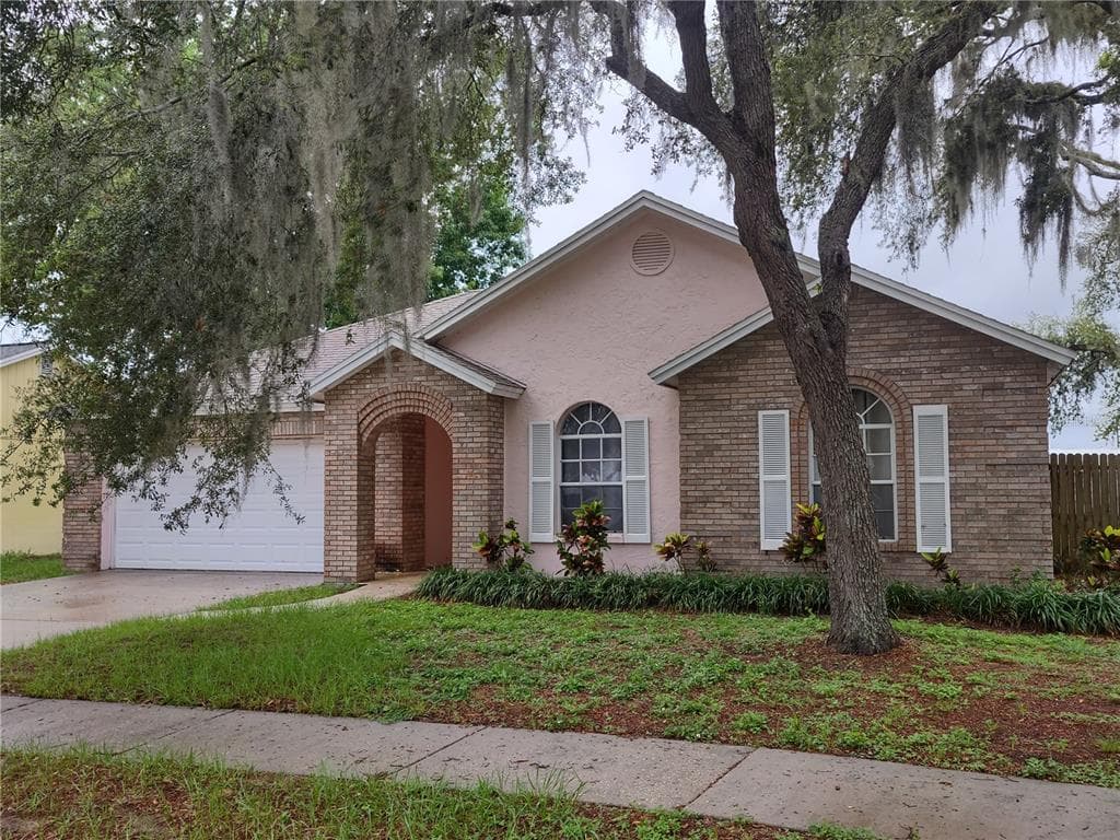 709 CHILT DRIVE BRANDON, FL 33510