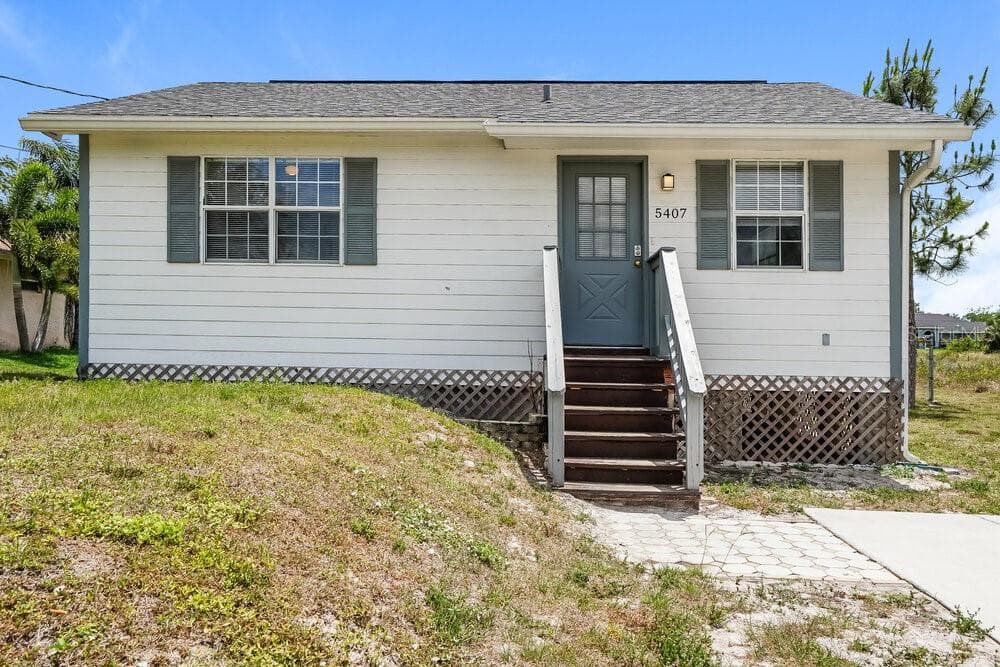 5407 3RD STREET W LEHIGH ACRES, FL 33971
