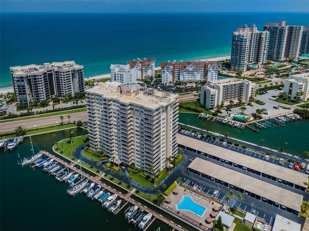 1621 GULF BOULEVARD UNIT 407 CLEARWATER BEACH, FL 33767