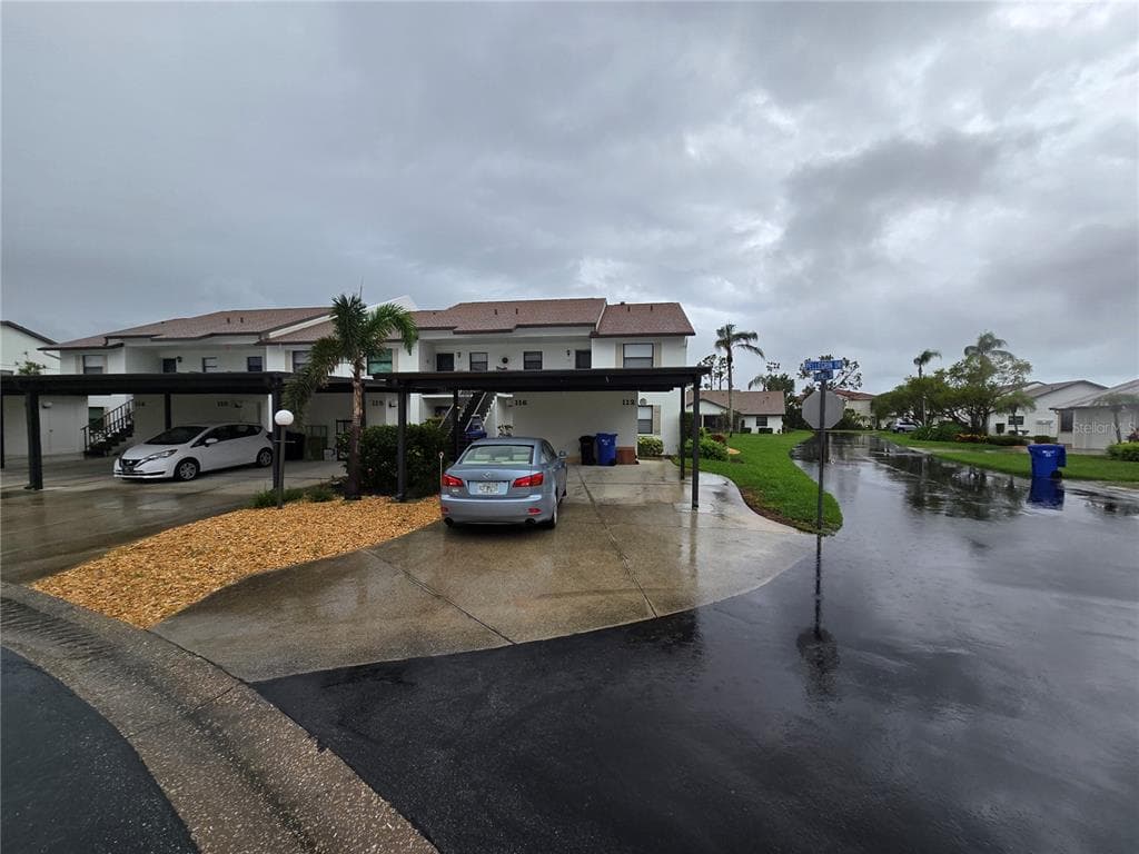 1211 CAPRI ISLES BOULEVARD UNIT 116 VENICE, FL 34292