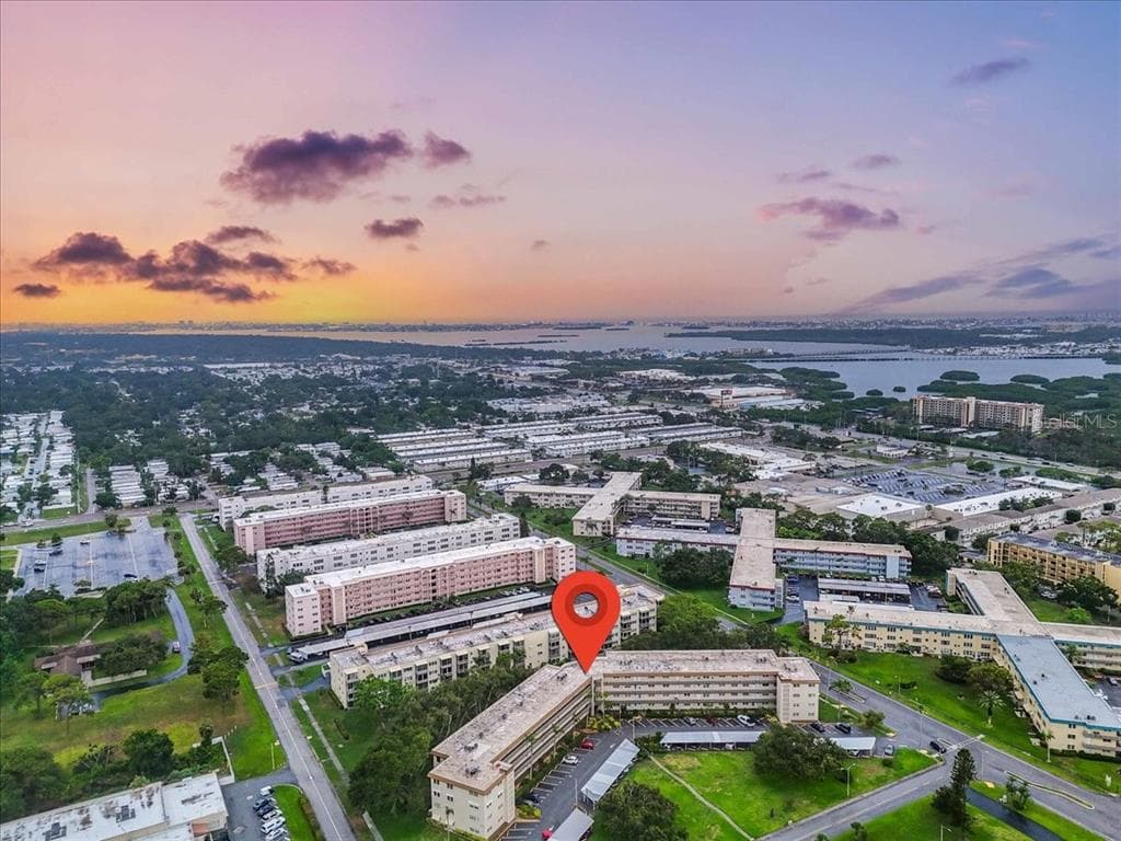 5725 80TH STREET N UNIT 210 ST PETERSBURG, FL 33709