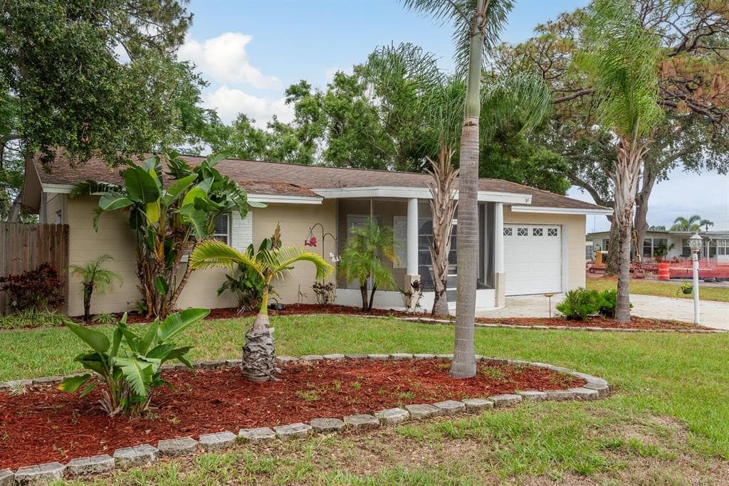 10623 103RD STREET LARGO, FL 33773