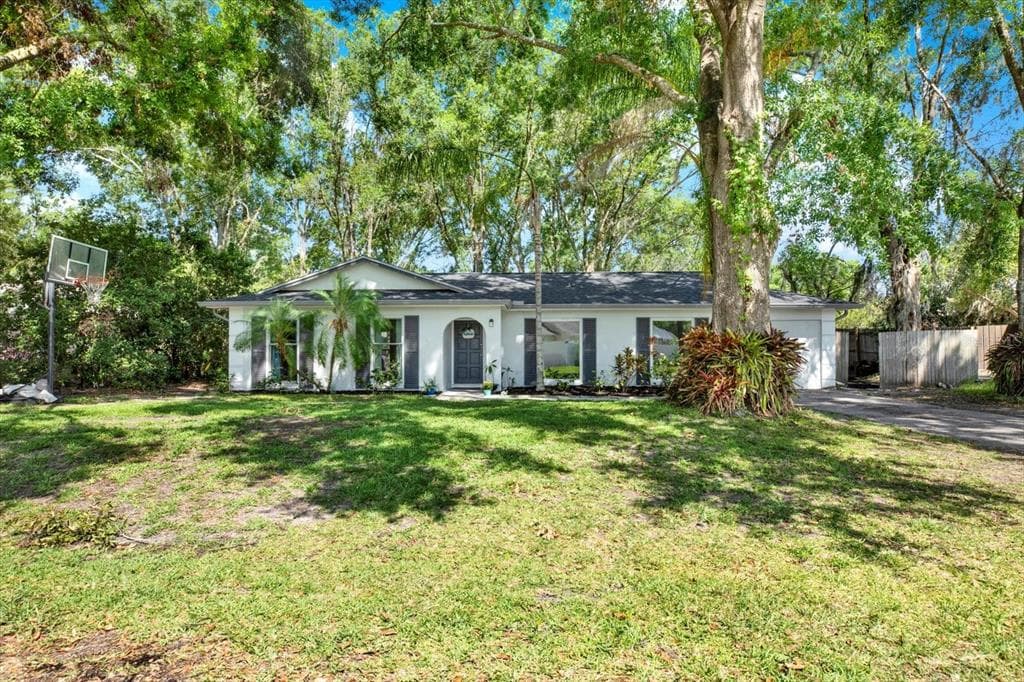 3615 GREATWOOD COURT LAND O LAKES, FL 34639