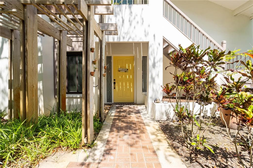 1854 LAKE CYPRESS DRIVE UNIT 1854 SAFETY HARBOR, FL 34695