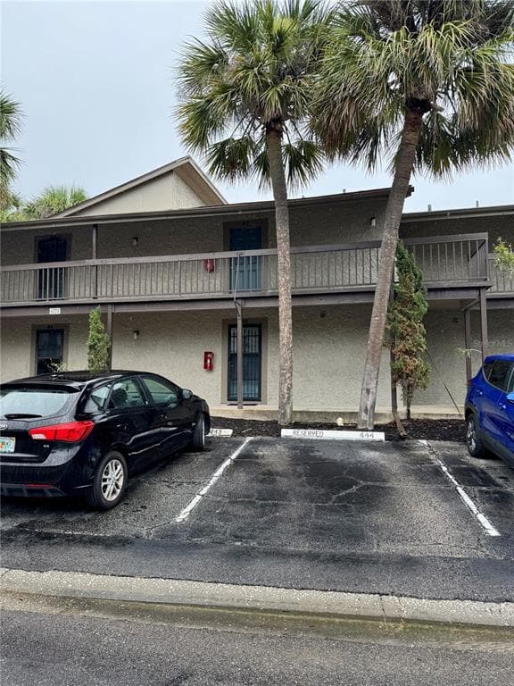 6324 NEWTOWN CIRCLE UNIT 24B2 TAMPA, FL 33615