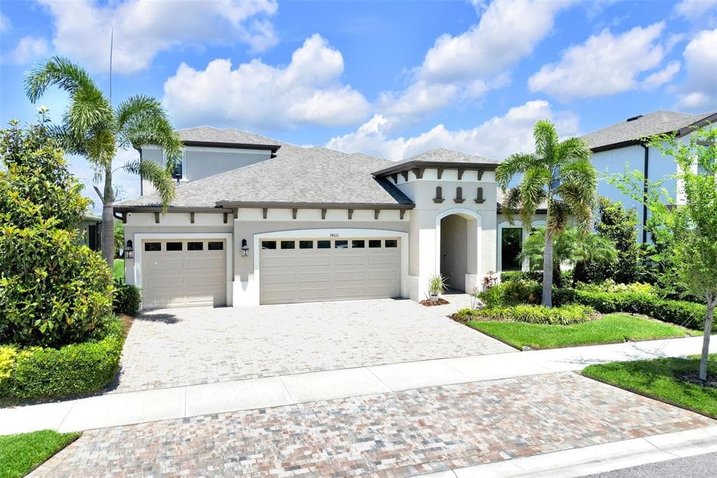 14610 RED CASTLE AVE LITHIA, FL 33547