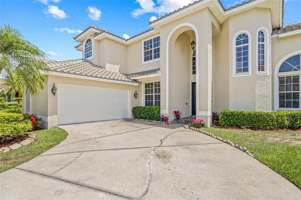 1191 DARLINGTON OAK DRIVE NE ST PETERSBURG, FL 33703