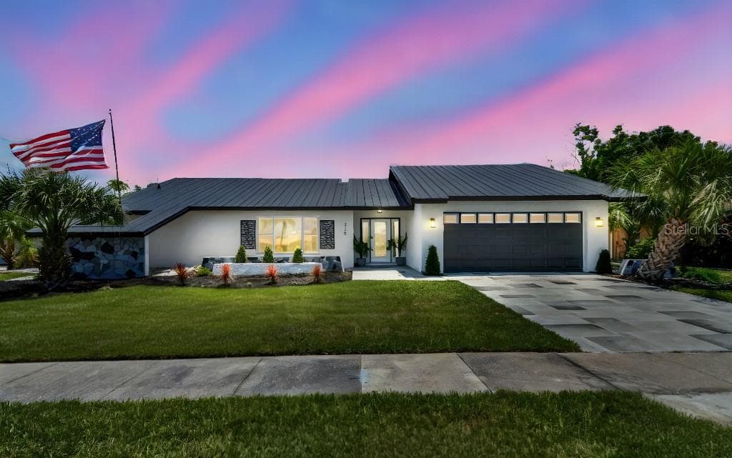 325 GLADSTONE BOULEVARD ENGLEWOOD, FL 34223