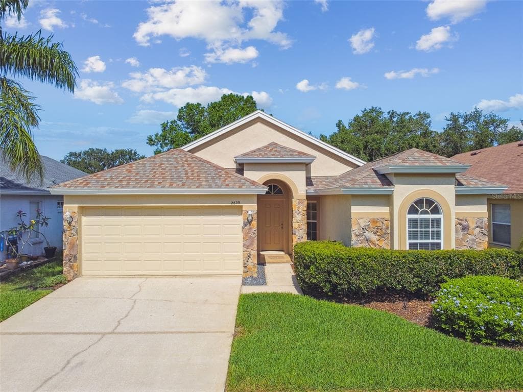 2609 ROSEHAVEN DRIVE WESLEY CHAPEL, FL 33544