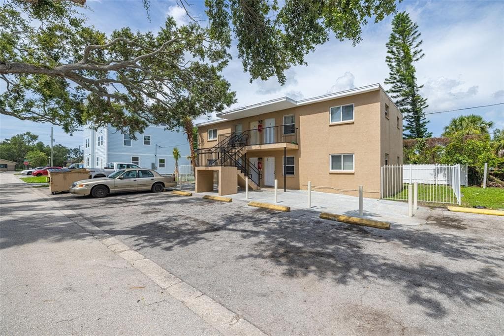 1771 RUSSELL STREET S ST PETERSBURG, FL 33712