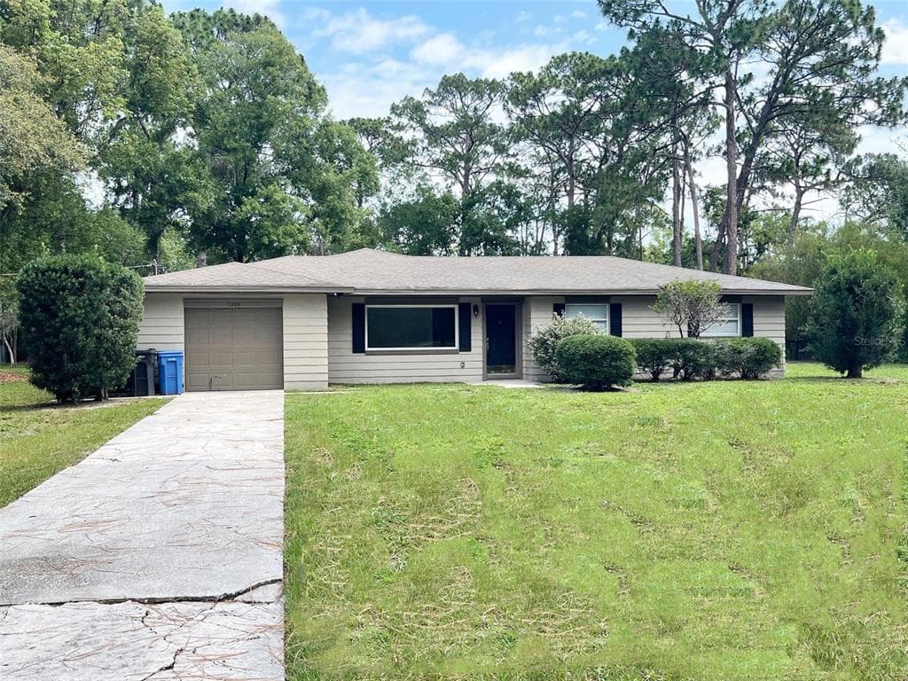 7209 CYPRESS LAKE DRIVE ODESSA, FL 33556