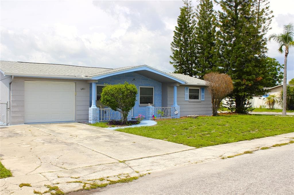 3151 WELLINGTON DRIVE HOLIDAY, FL 34691