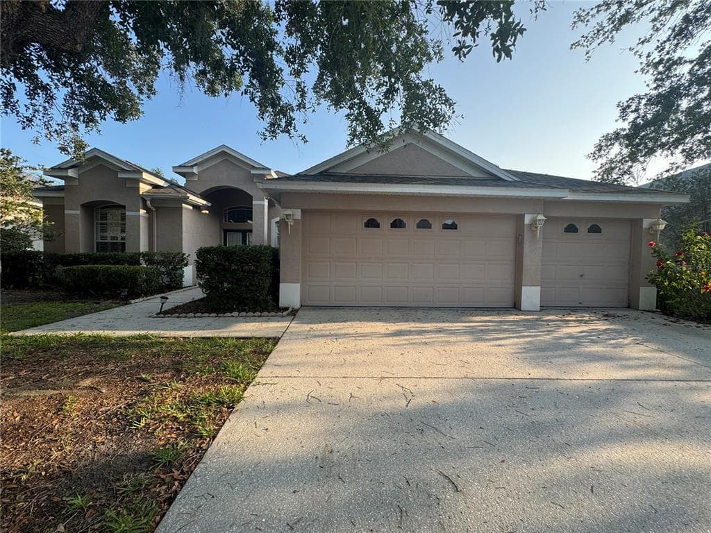 10207 QUAILS LANDING AVENUE TAMPA, FL 33647