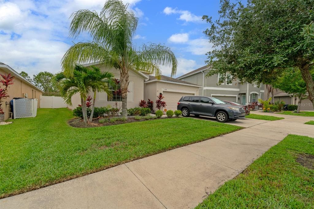 12313 EAGLE SWOOP PLACE RIVERVIEW, FL 33579