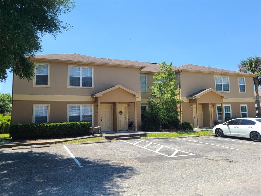 36321 STONEWOOD LANE UNIT 101 ZEPHYRHILLS, FL 33541