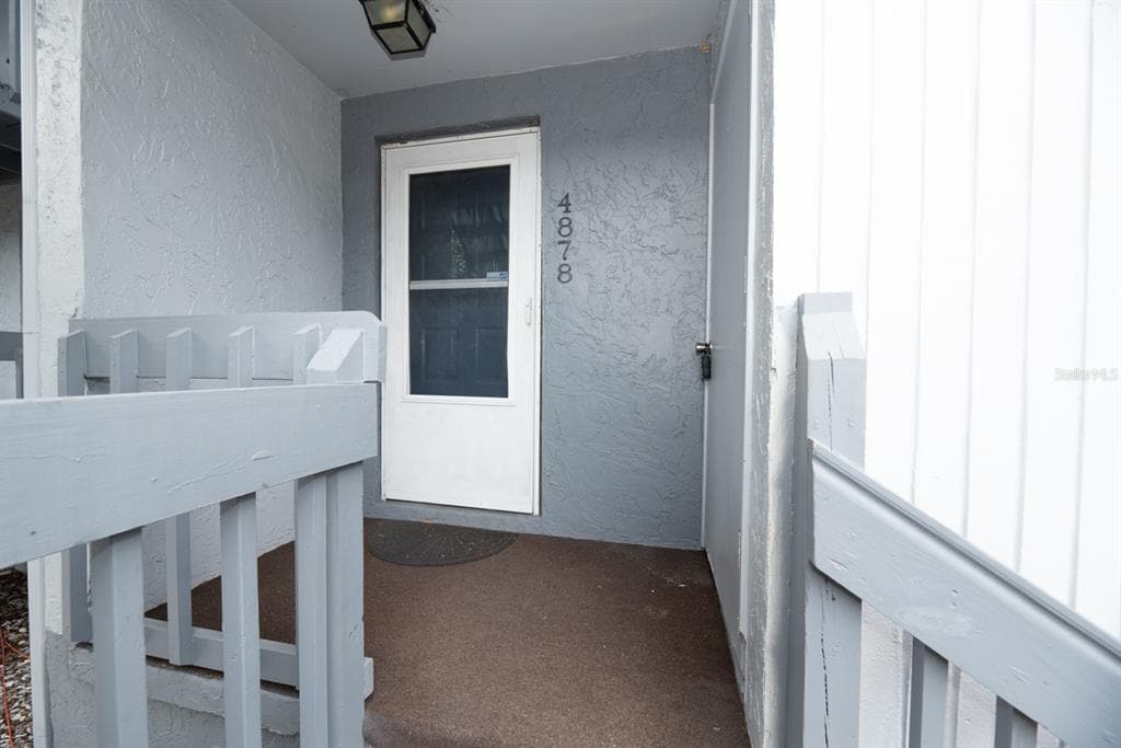 4878 W GANDY BOULEVARD UNIT D103 TAMPA, FL 33611