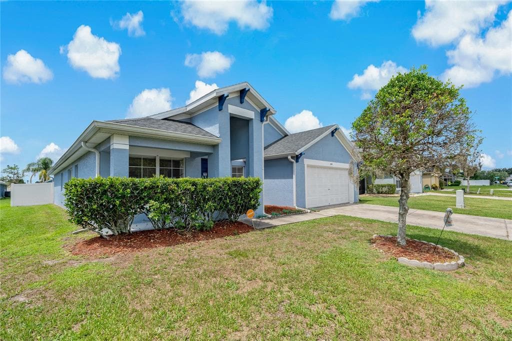 2576 BOOTS ROAD LAKELAND, FL 33810