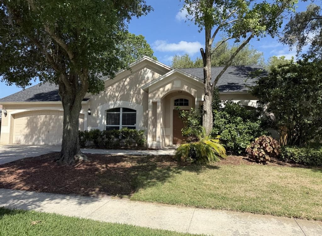 1103 EVENING TRAIL DRIVE WESLEY CHAPEL, FL 33543