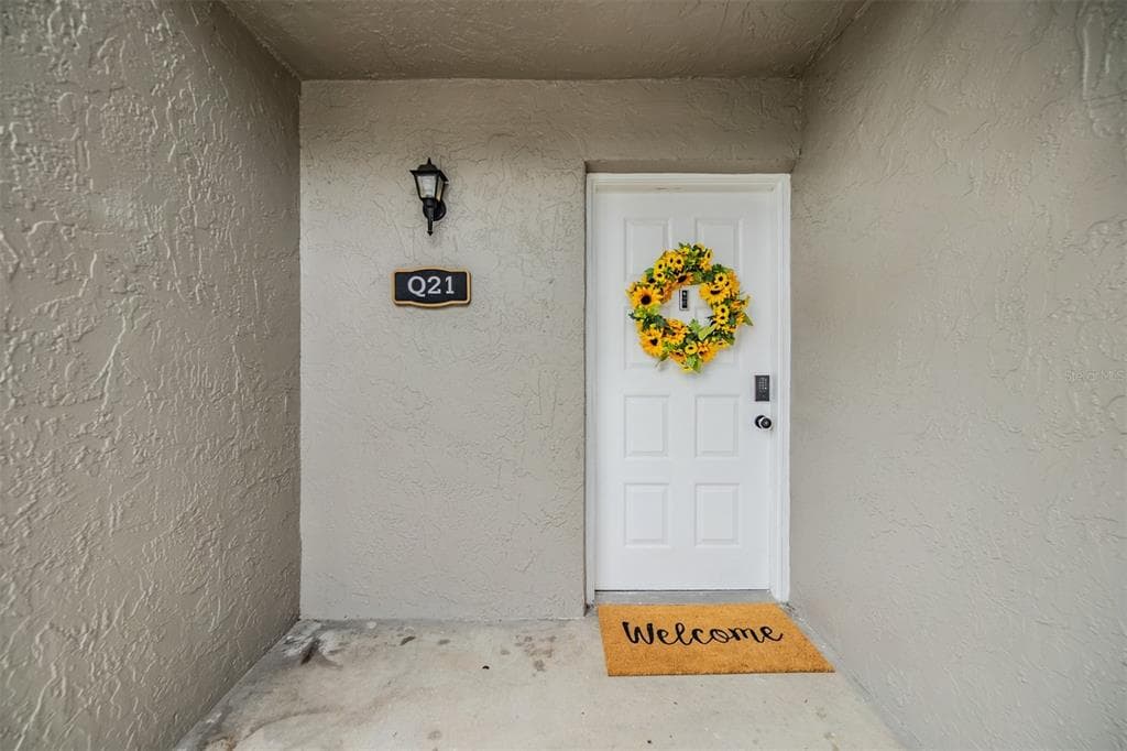 4513 S OAK DRIVE UNIT Q21 TAMPA, FL 33611