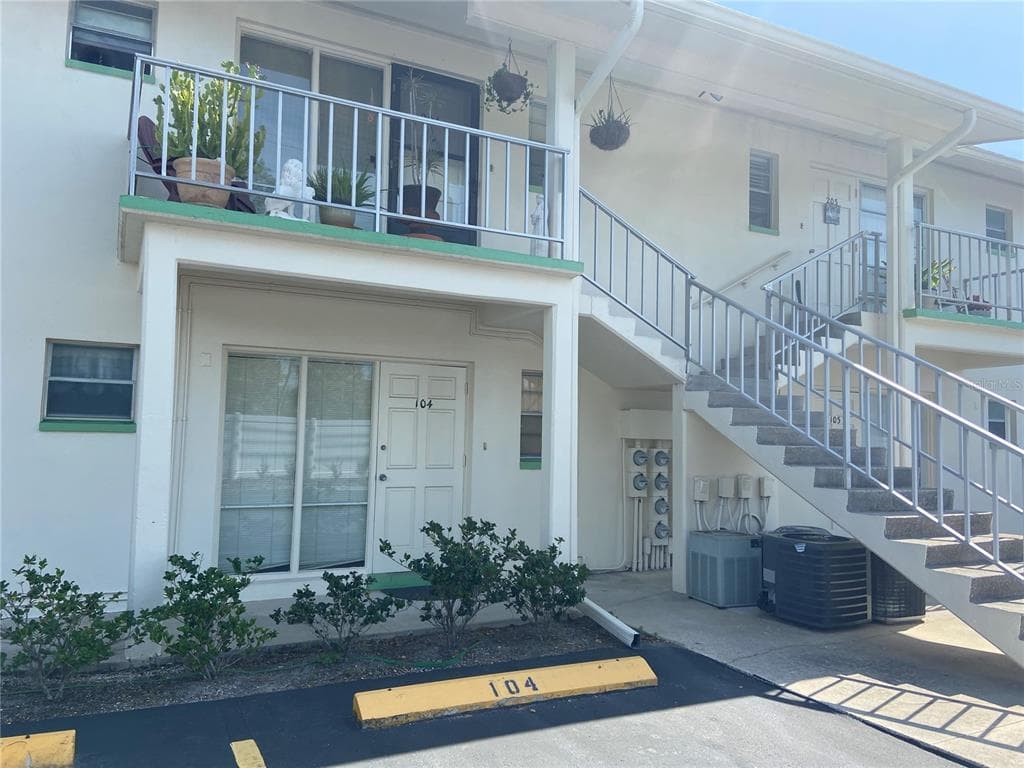 8303 BARDMOOR BOULEVARD UNIT 104 SEMINOLE, FL 33777