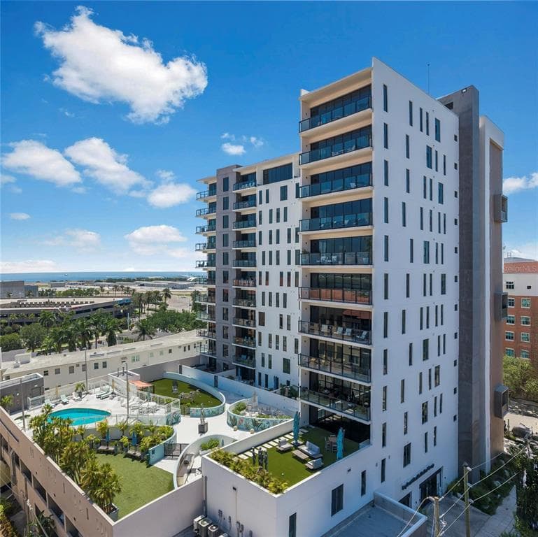 199 DALI BOULEVARD UNIT 607 ST PETERSBURG, FL 33701