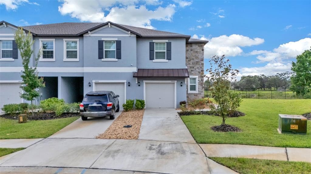 7002 RIPPLE POND LOOP ZEPHYRHILLS, FL 33541