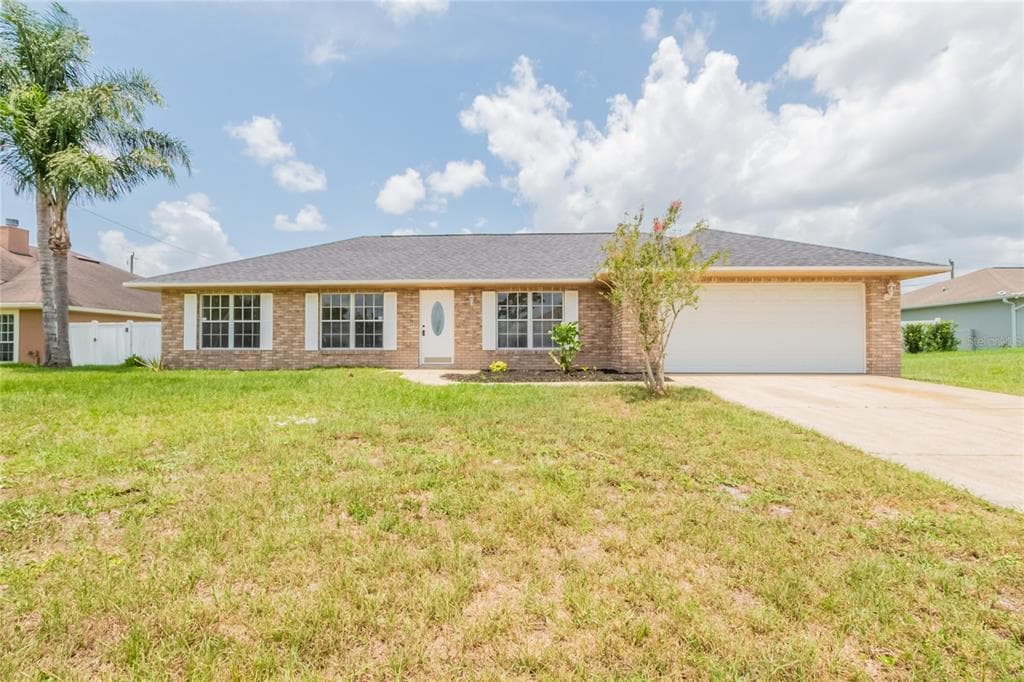 1856 LAREDO DRIVE DELTONA, FL 32738