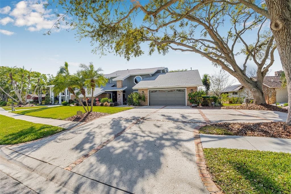 9011 BAYWOOD PARK DRIVE SEMINOLE, FL 33777