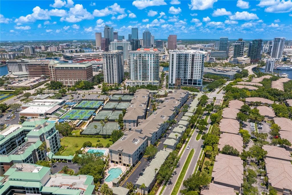 501 KNIGHTS RUN AVENUE UNIT 1223 TAMPA, FL 33602