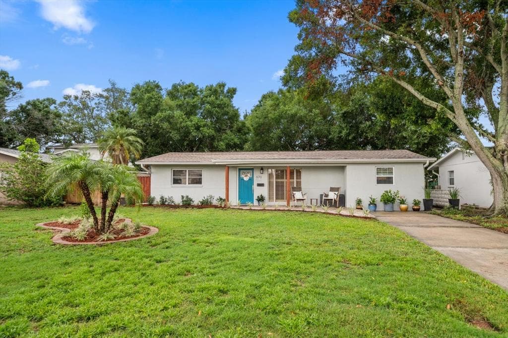 670 42ND AVENUE NE ST PETERSBURG, FL 33703
