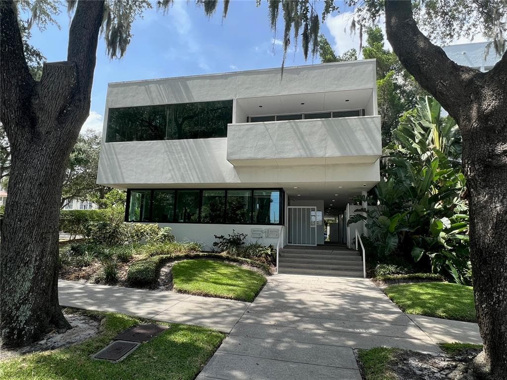 515 W BAY STREET UNIT 120 TAMPA, FL 33606