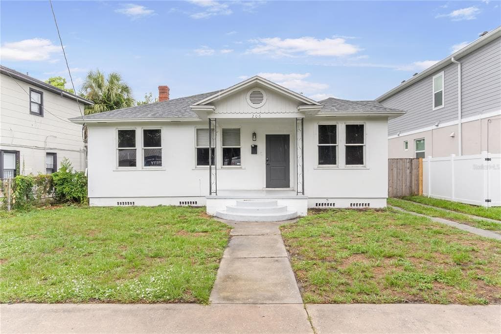206 N ALBANY AVENUE TAMPA, FL 33606