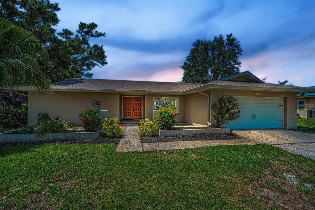 3242 BRUSHWOOD COURT
