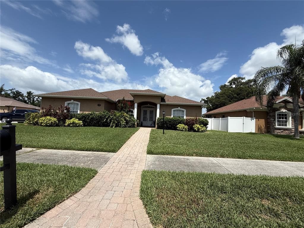 1738 OAKWOOD ESTATES DRIVE PLANT CITY, FL 33563