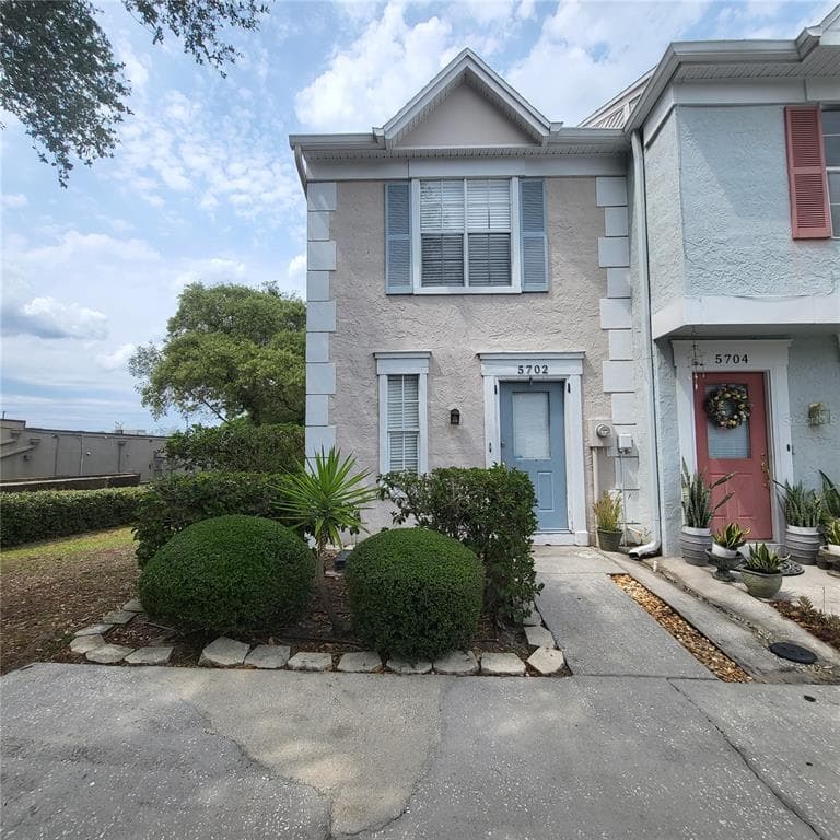5702 BRATTON DRIVE UNIT NA TEMPLE TERRACE, FL 33617
