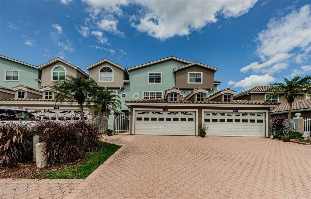 1710 LAGO VISTA BOULEVARD PALM HARBOR, FL 34685