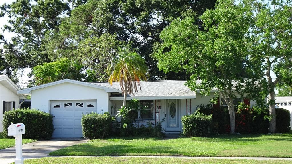 10871 86TH AVENUE SEMINOLE, FL 33772