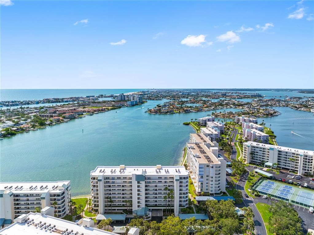 7932 SAILBOAT KEY BOULEVARD S UNIT 406 SOUTH PASADENA, FL 33707