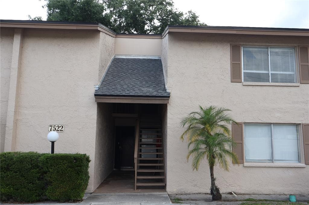 7522 NEEDLE LEAF PLACE UNIT 33 TAMPA, FL 33617