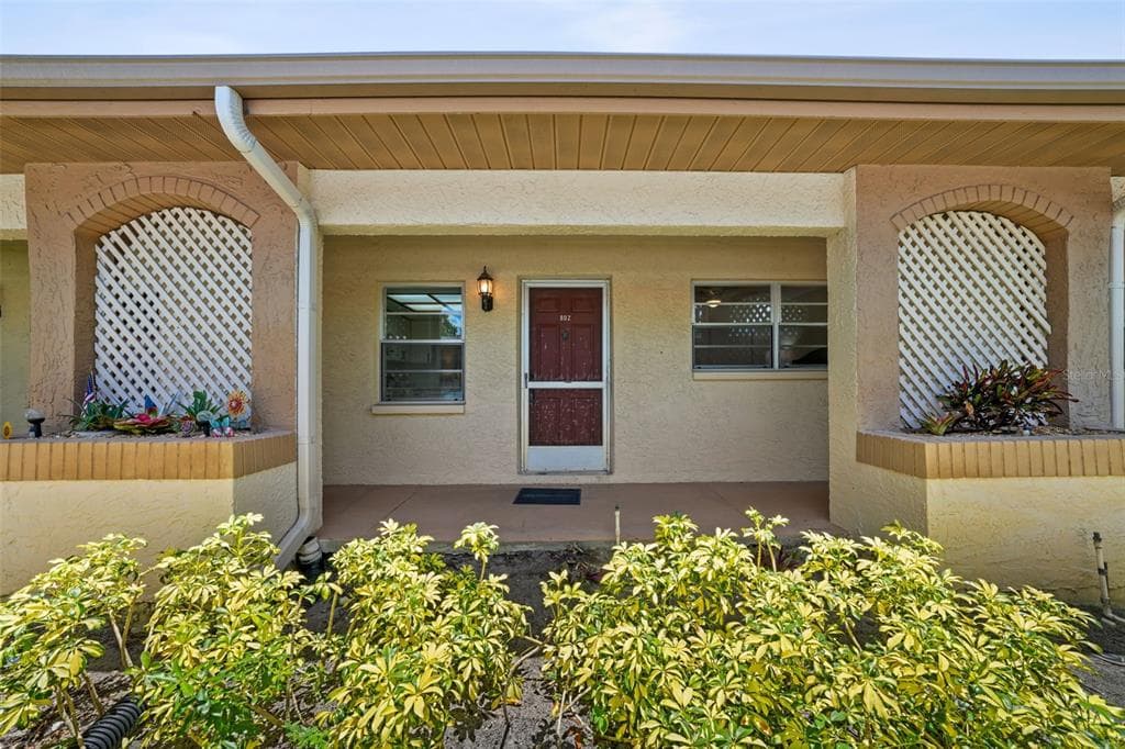 2460 NORTHSIDE DRIVE UNIT 802 CLEARWATER, FL 33761
